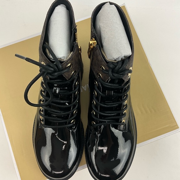 Michael Kors Alistair Lace-Up Lug Sole Combat Booties New In Box - Picture 6 of 10
